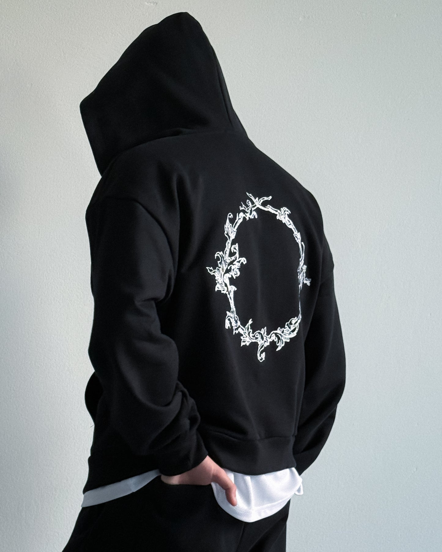 SPIKE ZIPPED HOODIE