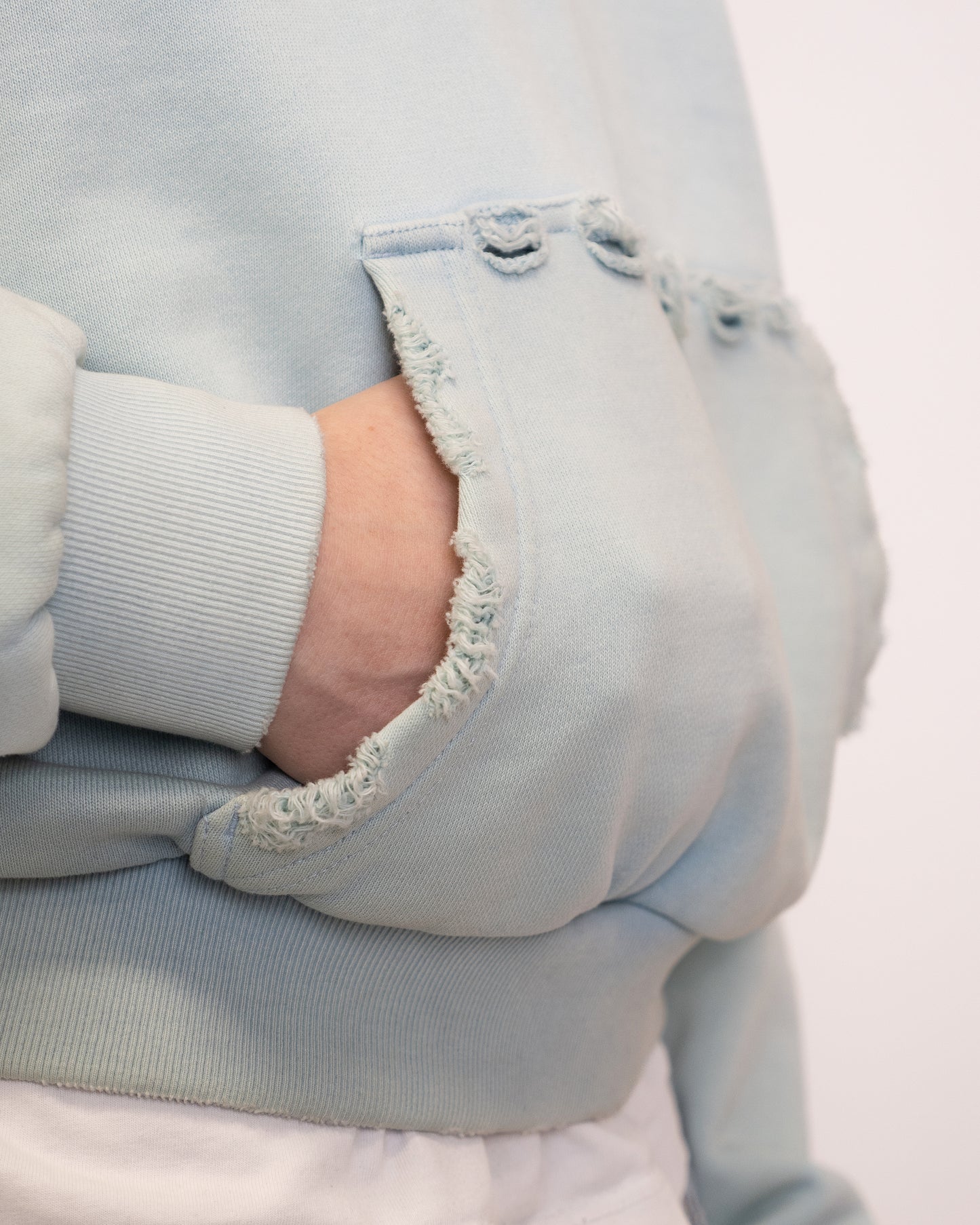 GRADIENT WASHED HOODIE