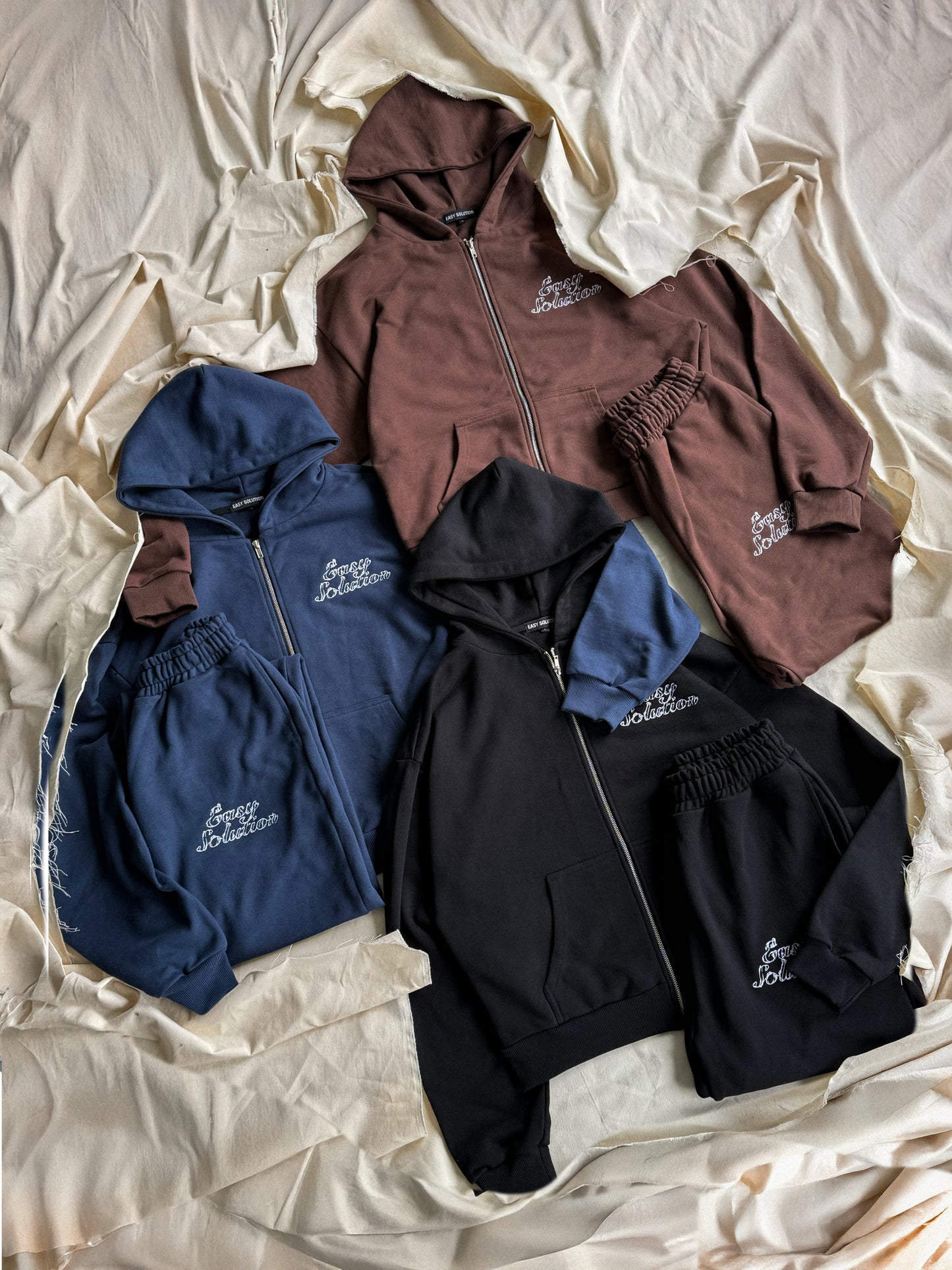 SPIKE ZIPPED HOODIE