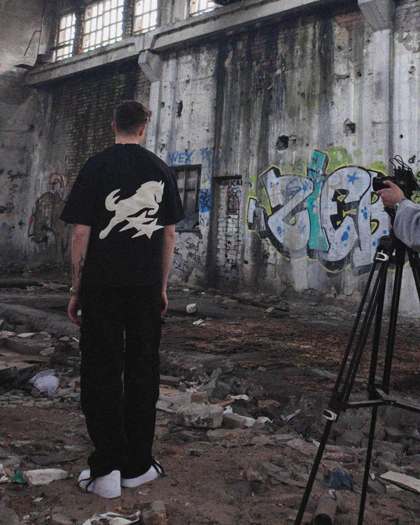 HORSE APPLIQUE CANVAS T-SHIRT