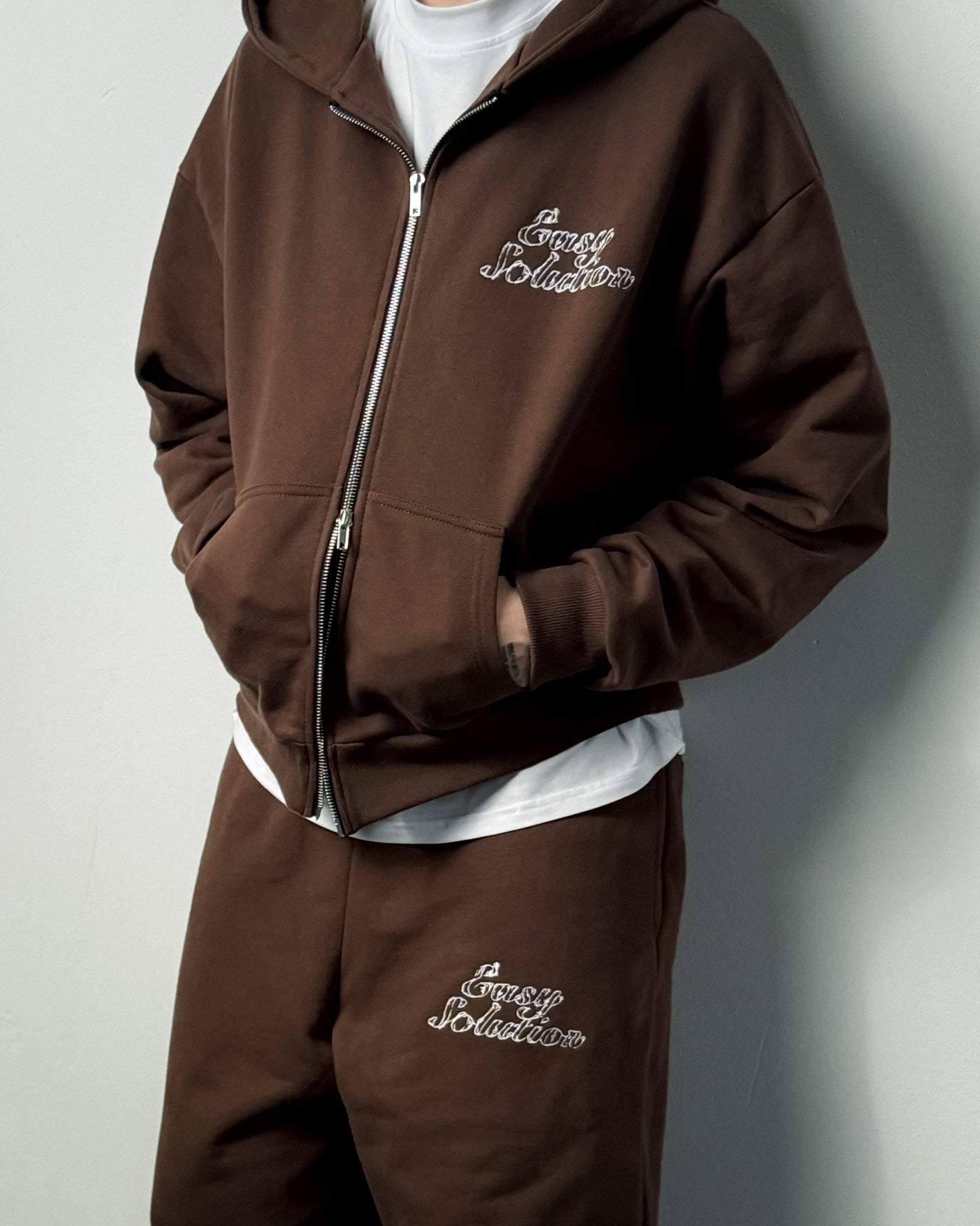 SPIKE SWEATPANTS