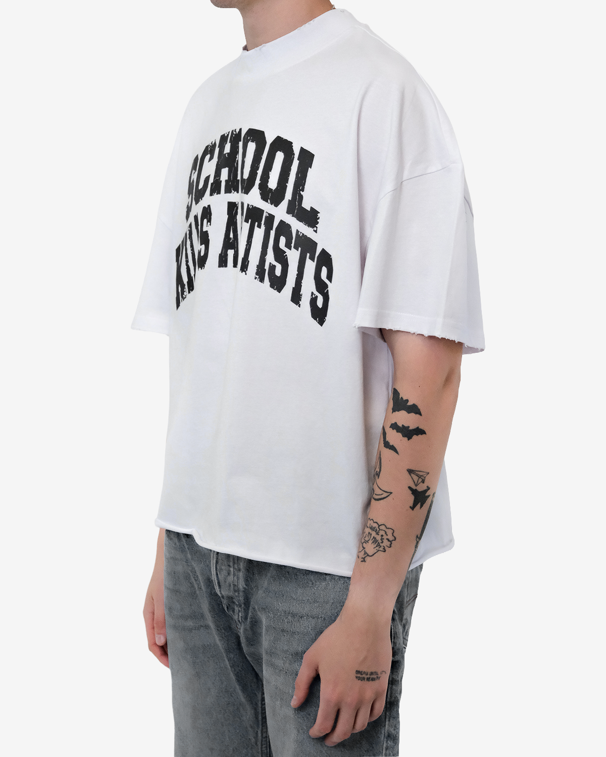 SCHOOL KILLS ARTISTS T-SHIRT