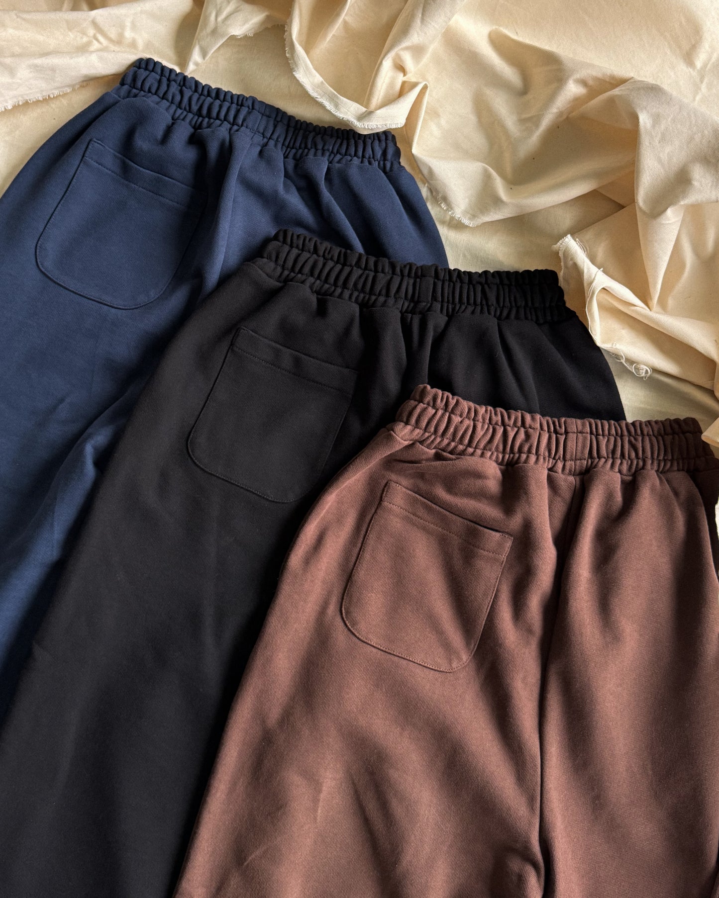 SPIKE SWEATPANTS
