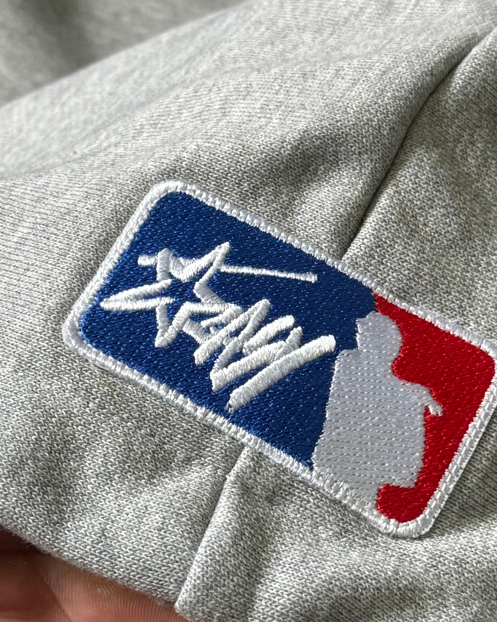 NEW YORK EMBROIDERED HOODIE