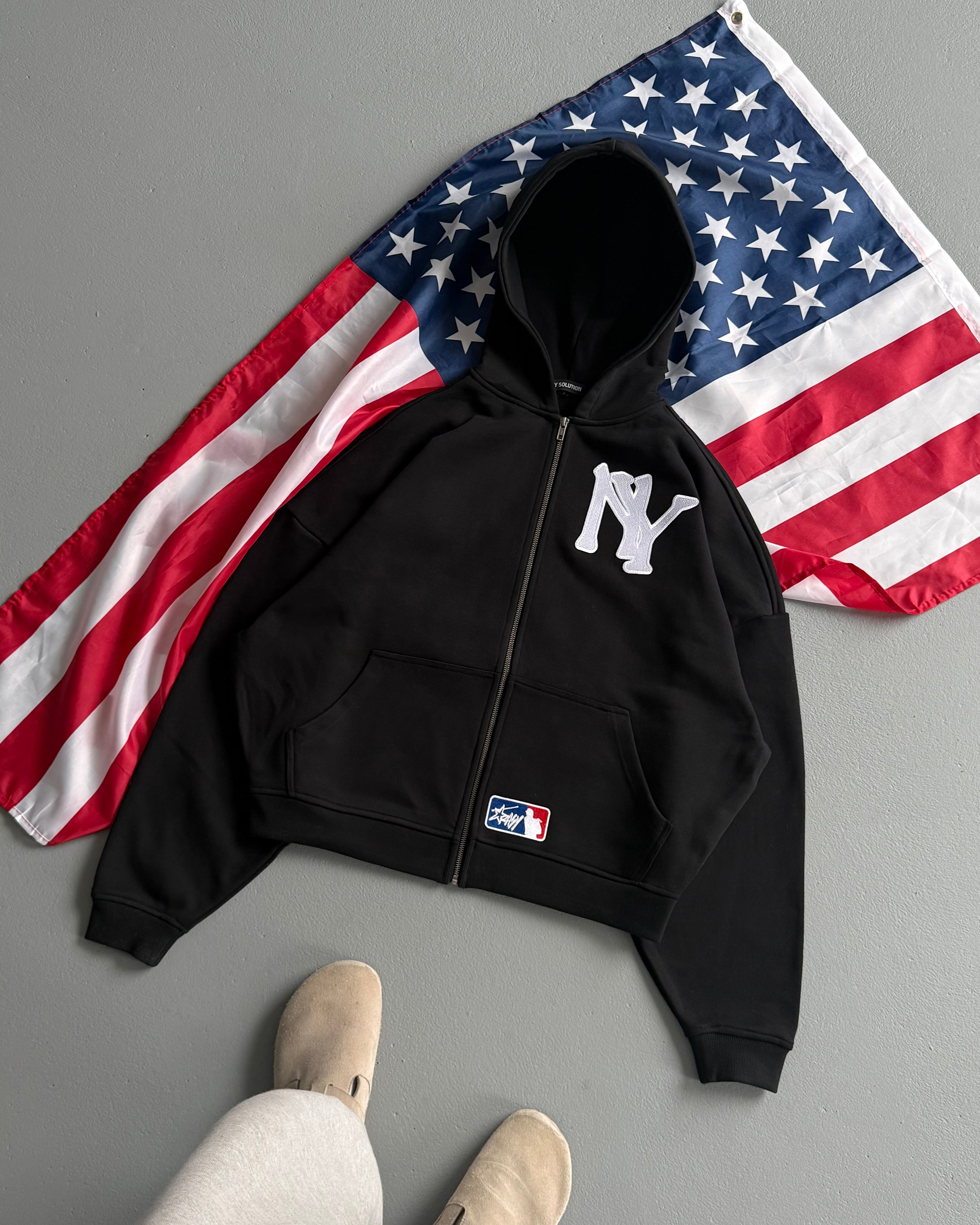 NEW YORK EMBROIDERED ZIPPED HOODIE
