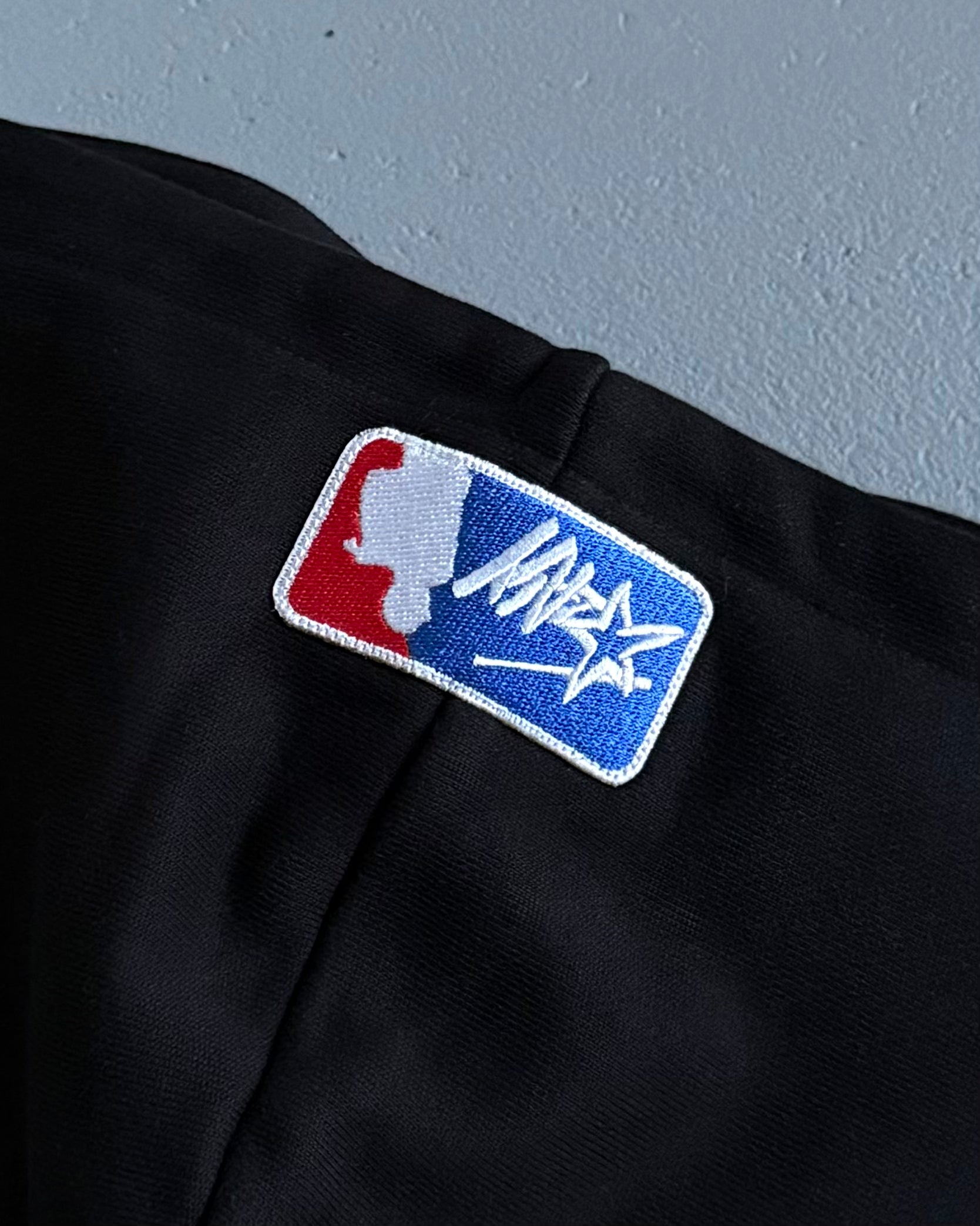 NEW YORK EMBROIDERED HOODIE