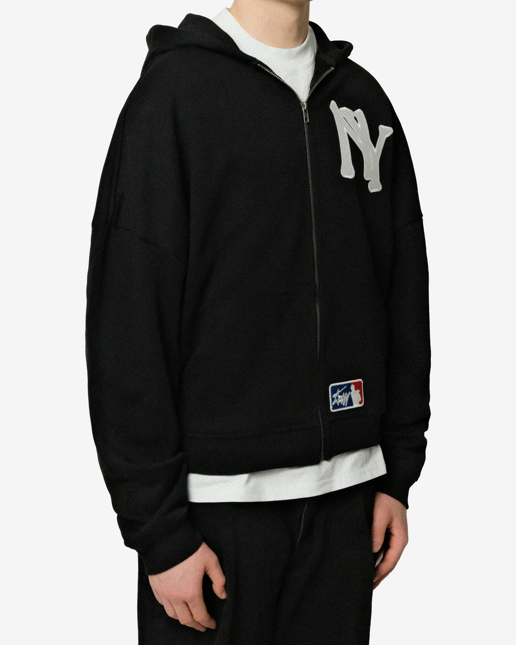 NEW YORK EMBROIDERED ZIPPED HOODIE