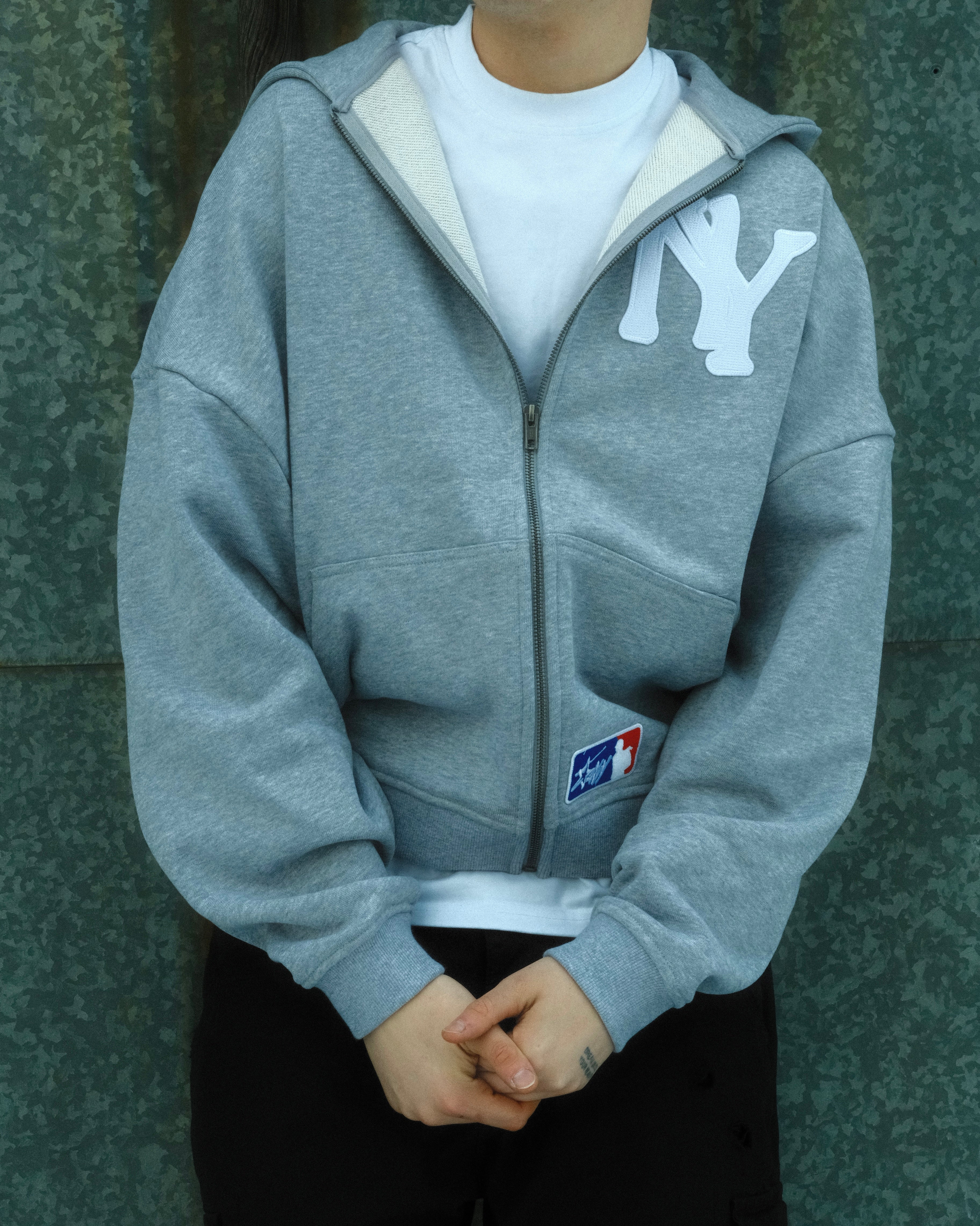BASEBALL EMBROIDERED ZIPPED HOODIE