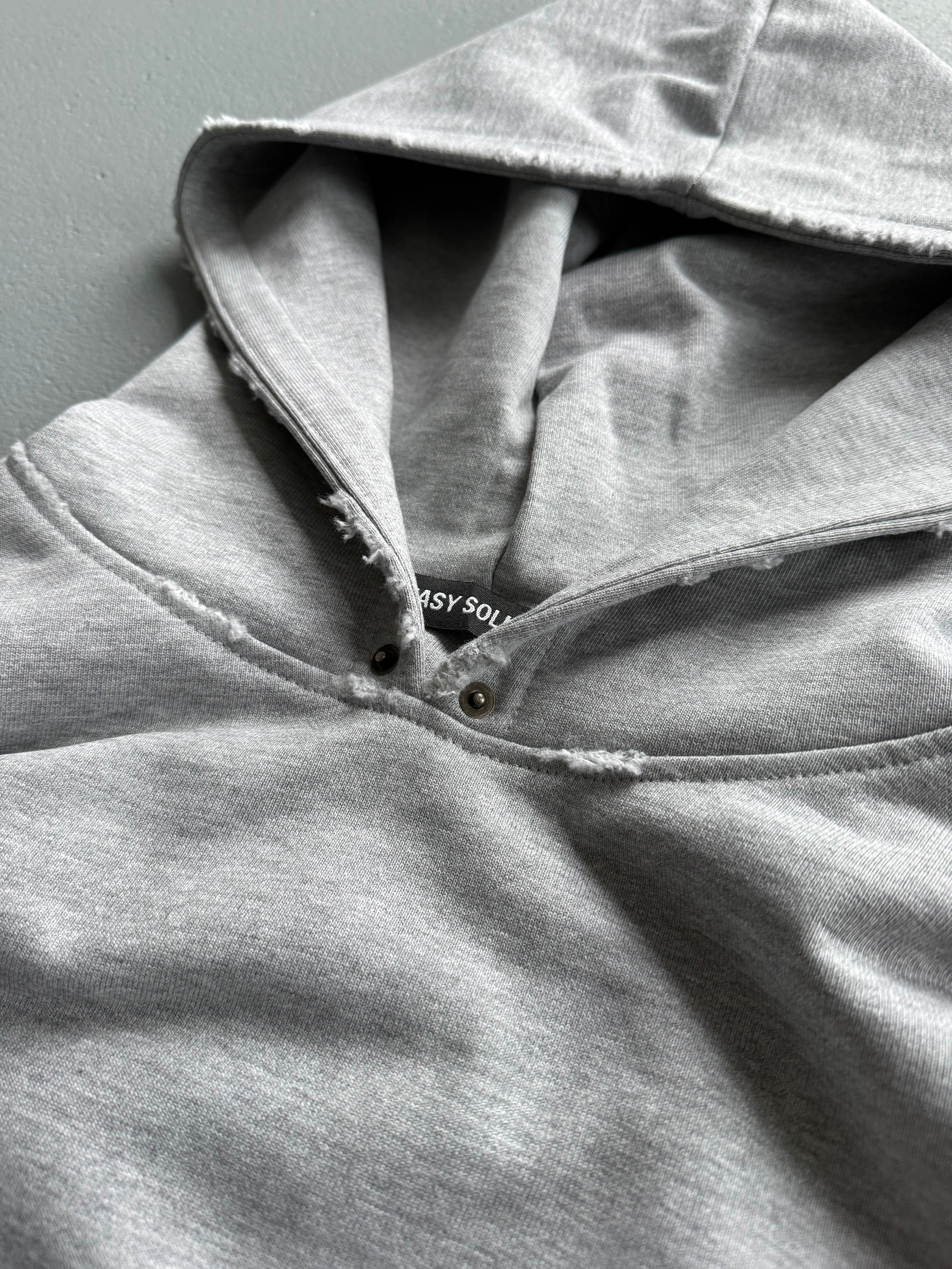 RIVETS DISTRESSED HOODIE
