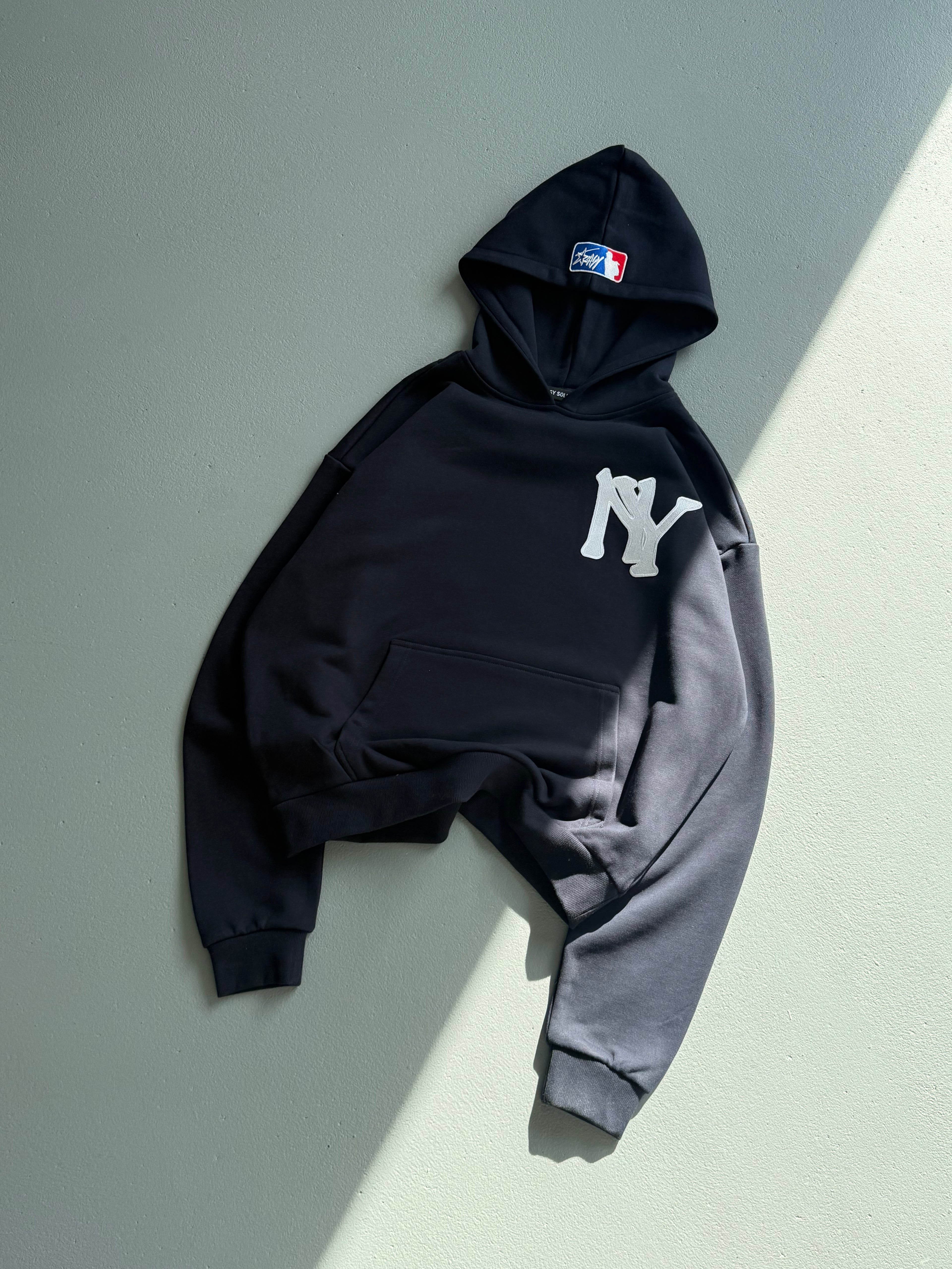 NEW YORK EMBROIDERED HOODIE