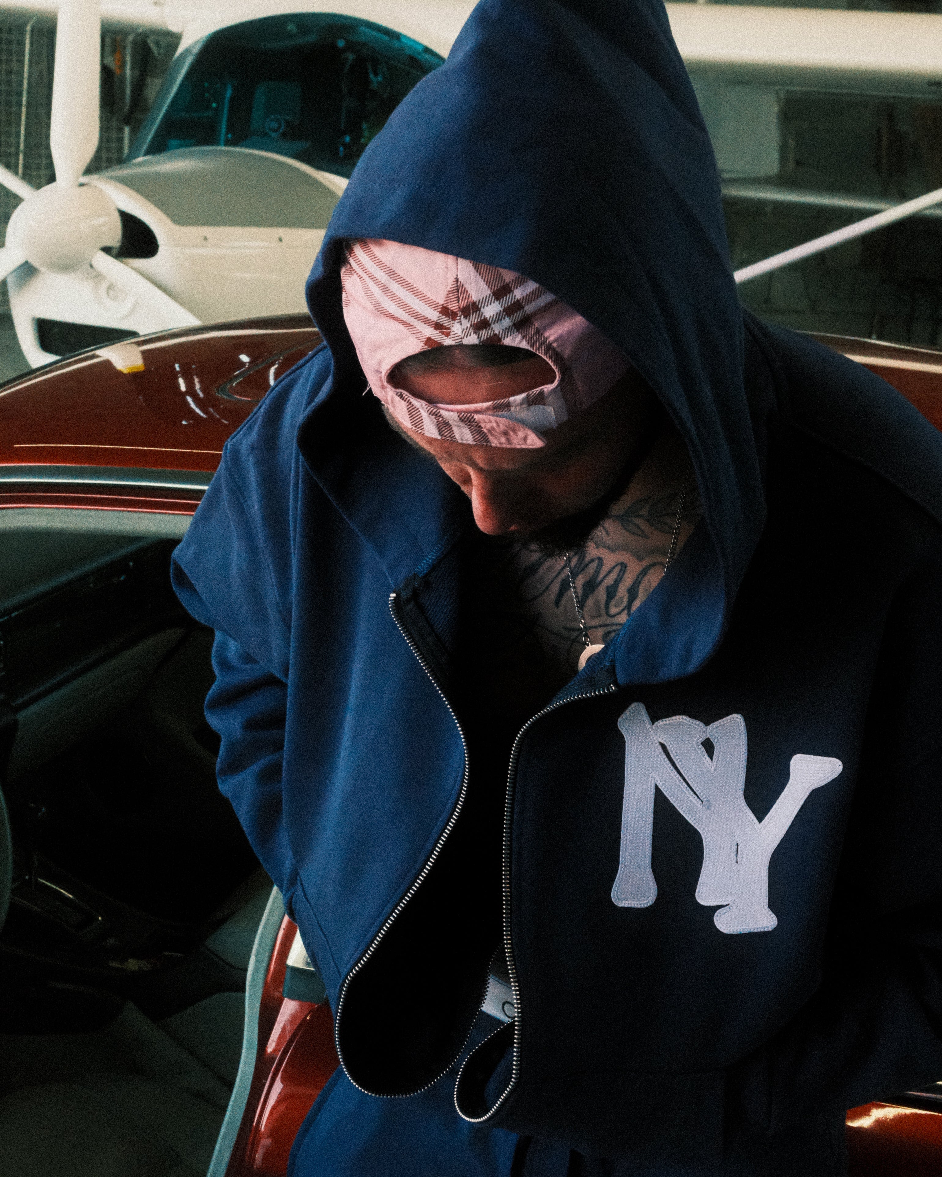 NEW YORK EMBROIDERED ZIPPED HOODIE