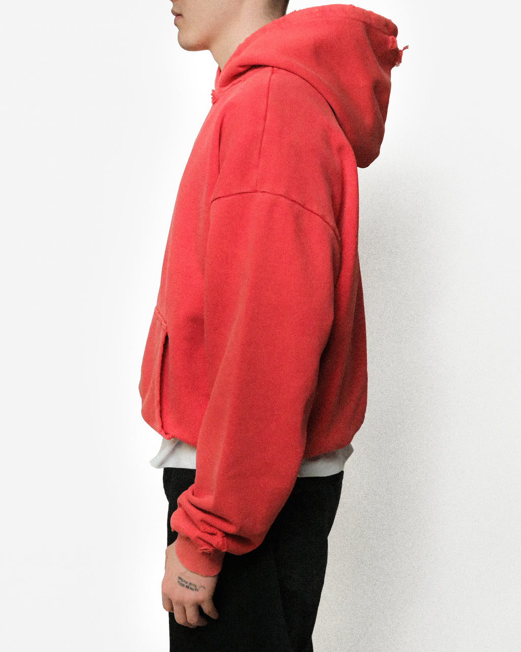 HEAVYWEIGHT FADED DISTRESSED HOODIE