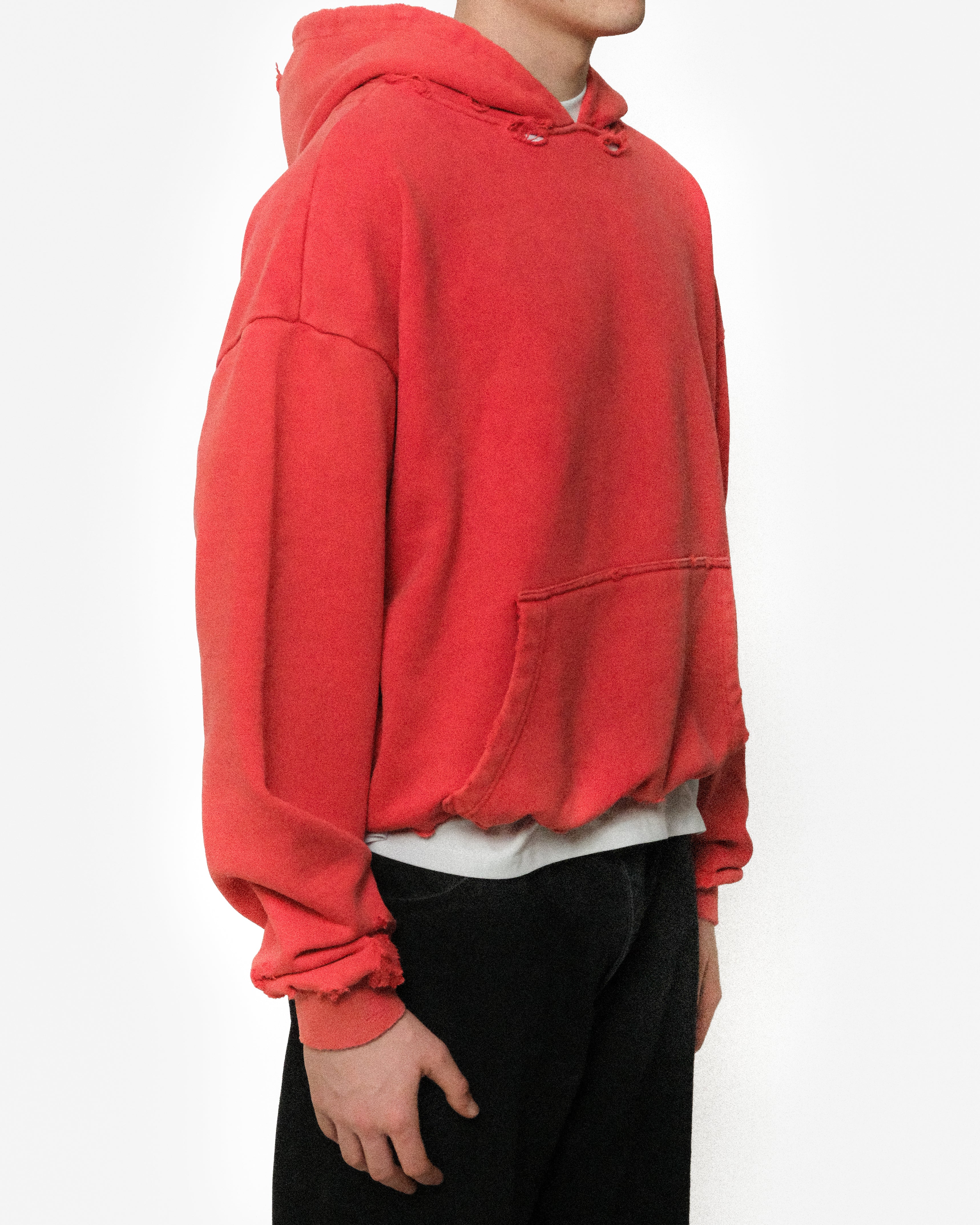 HEAVYWEIGHT FADED DISTRESSED HOODIE
