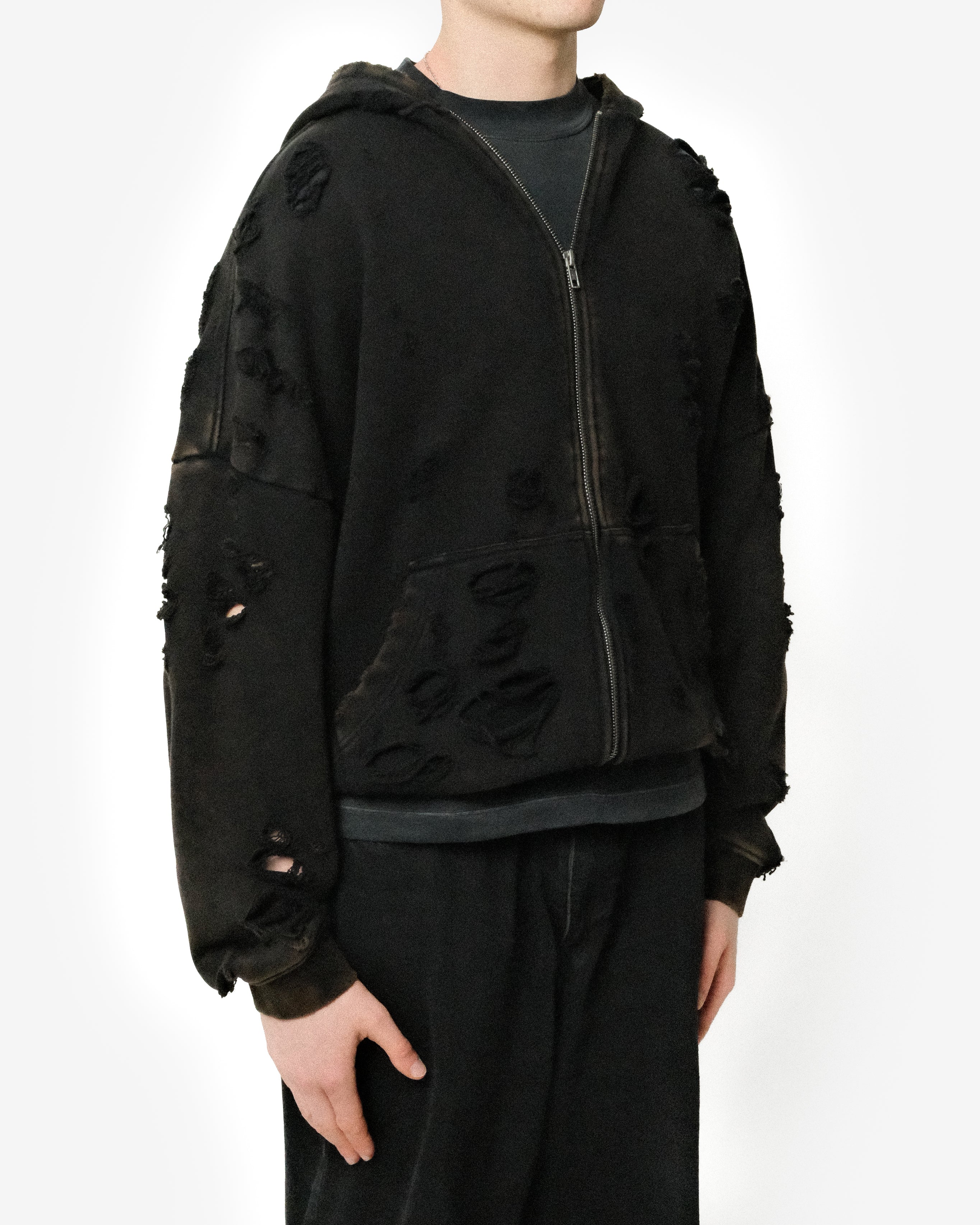 HEAVYWEIGHT FADED DISTRESSED ZIPPED HOODIE