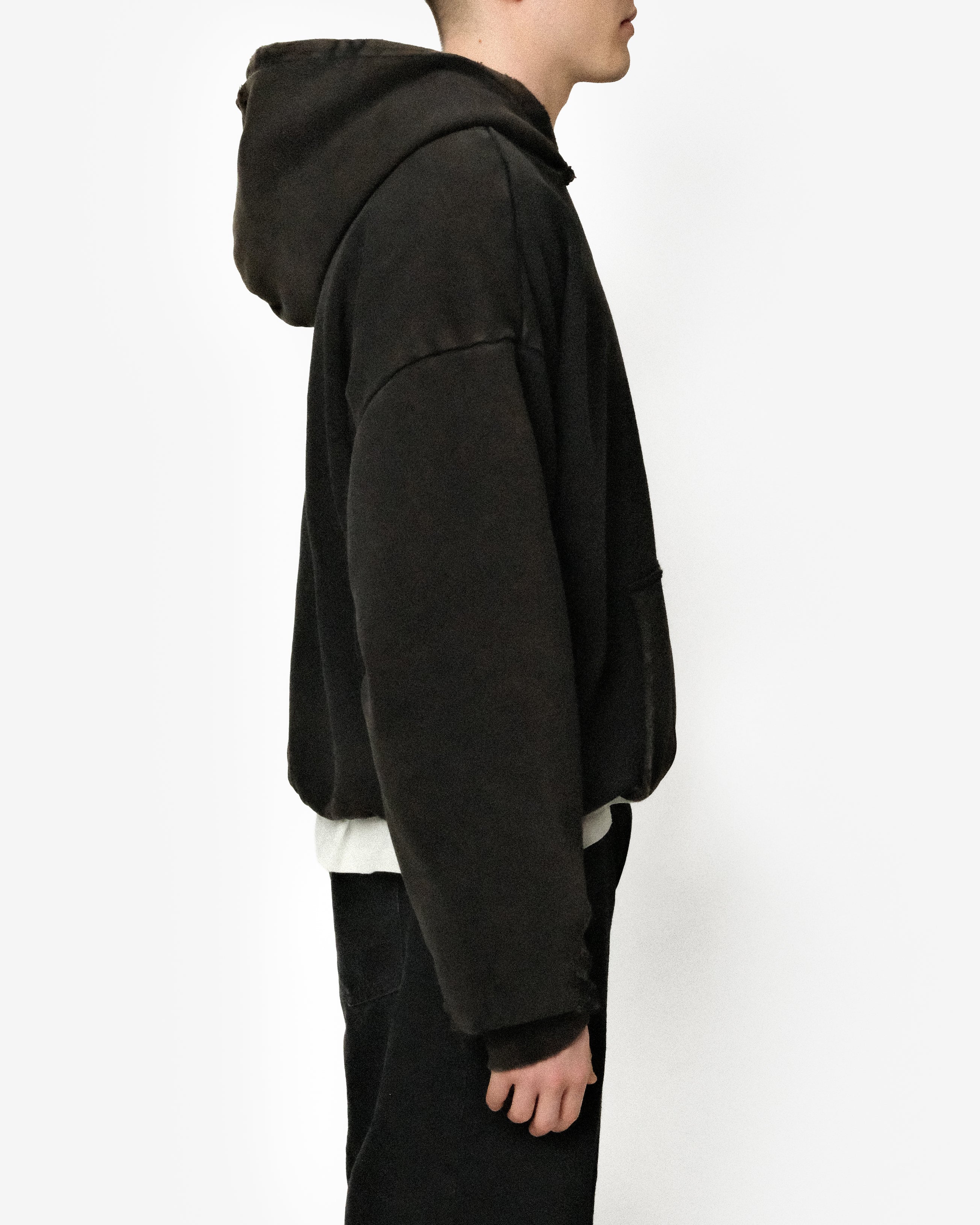 HEAVYWEIGHT FADED DISTRESSED HOODIE