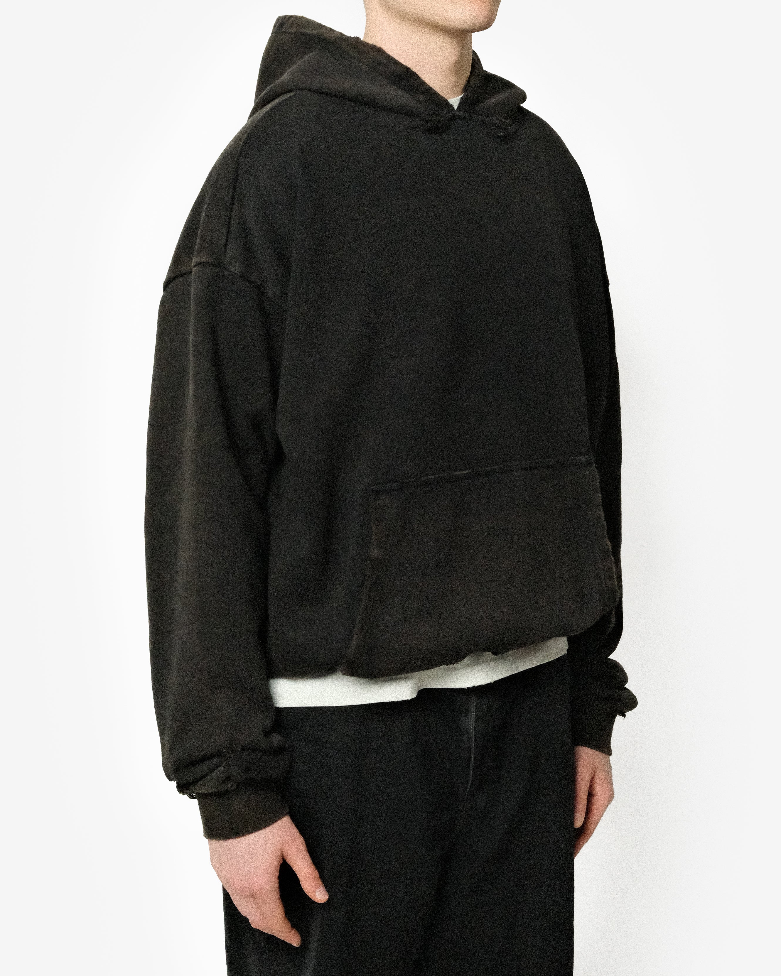 HEAVYWEIGHT FADED DISTRESSED HOODIE
