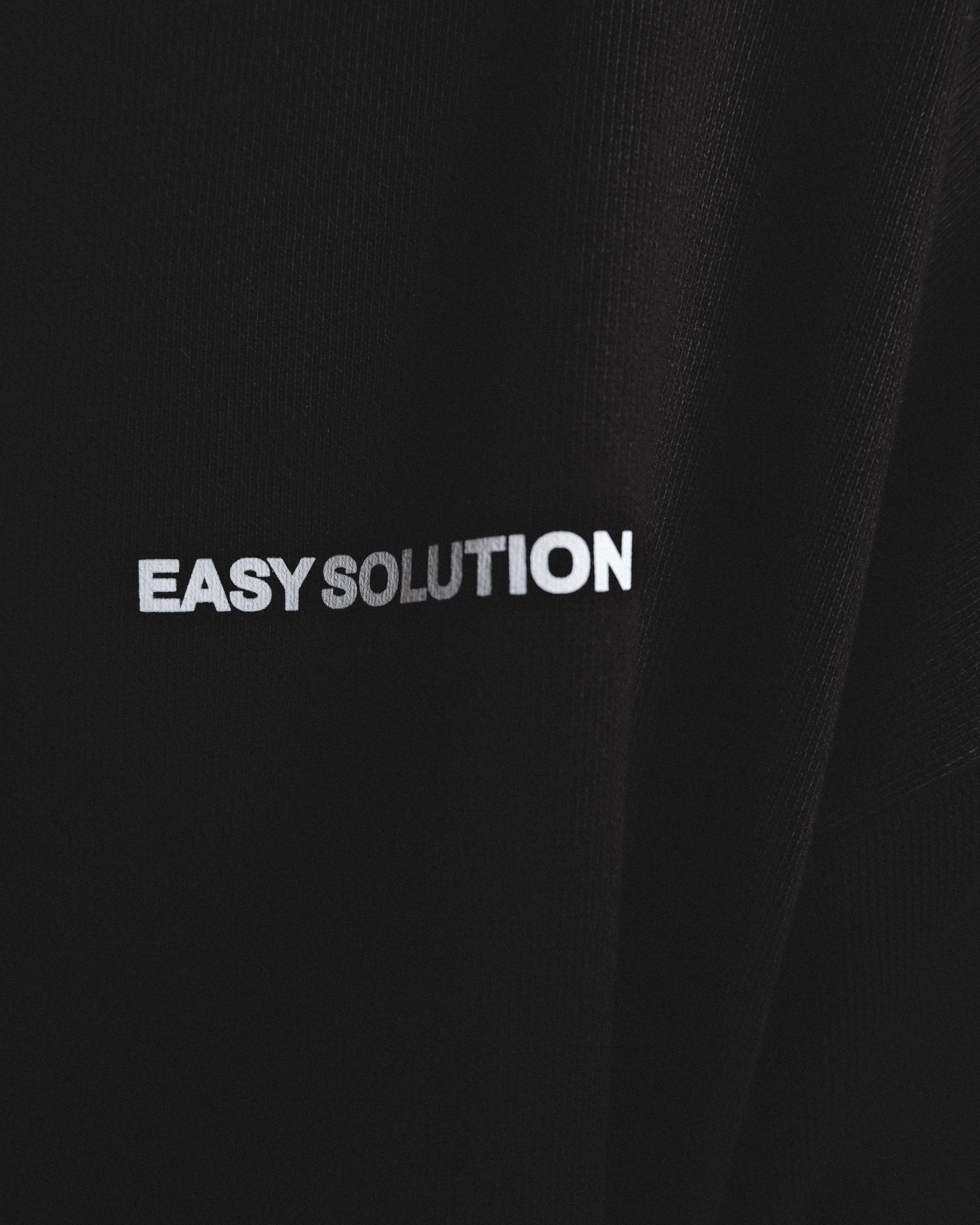 SIGNATURE HOODIE