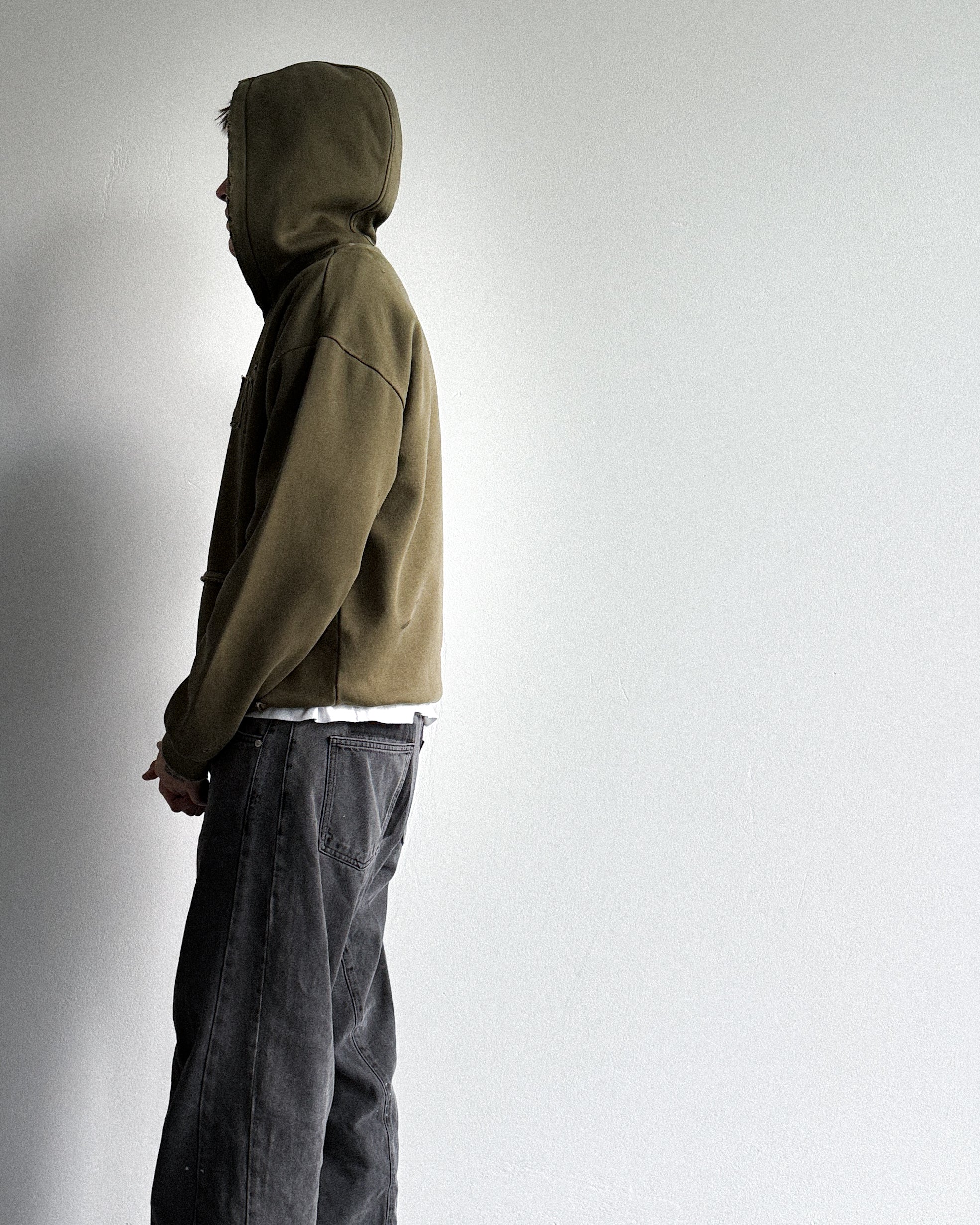 BLANK WORN HOODIE