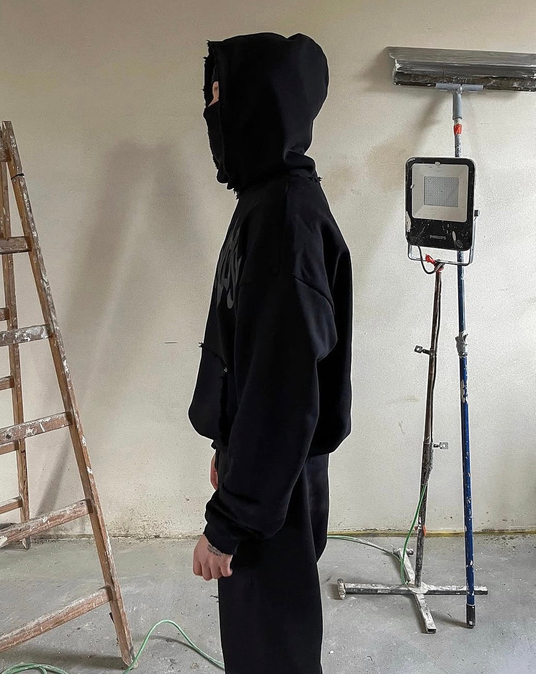 SCHOOL KILLS ARTISTS HOODIE