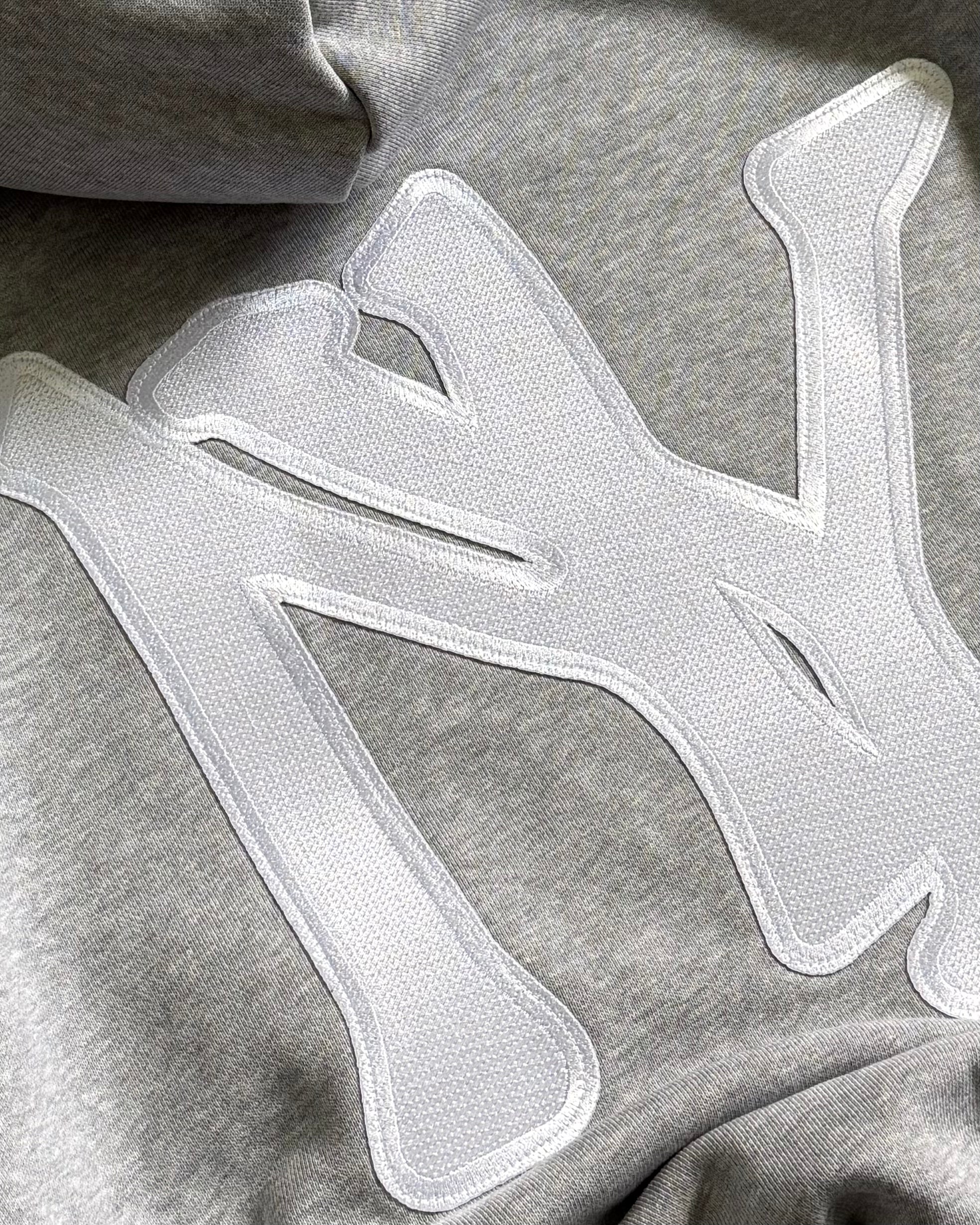 NEW YORK EMBROIDERED HOODIE