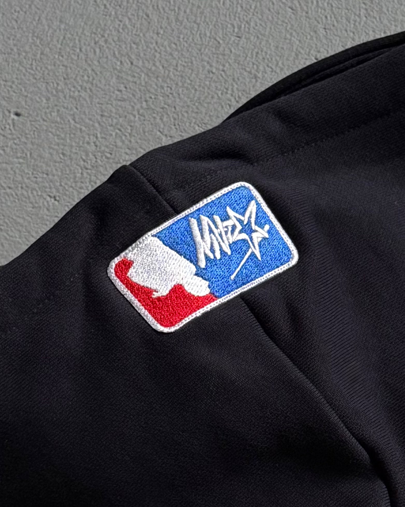 NEW YORK EMBROIDERED HOODIE