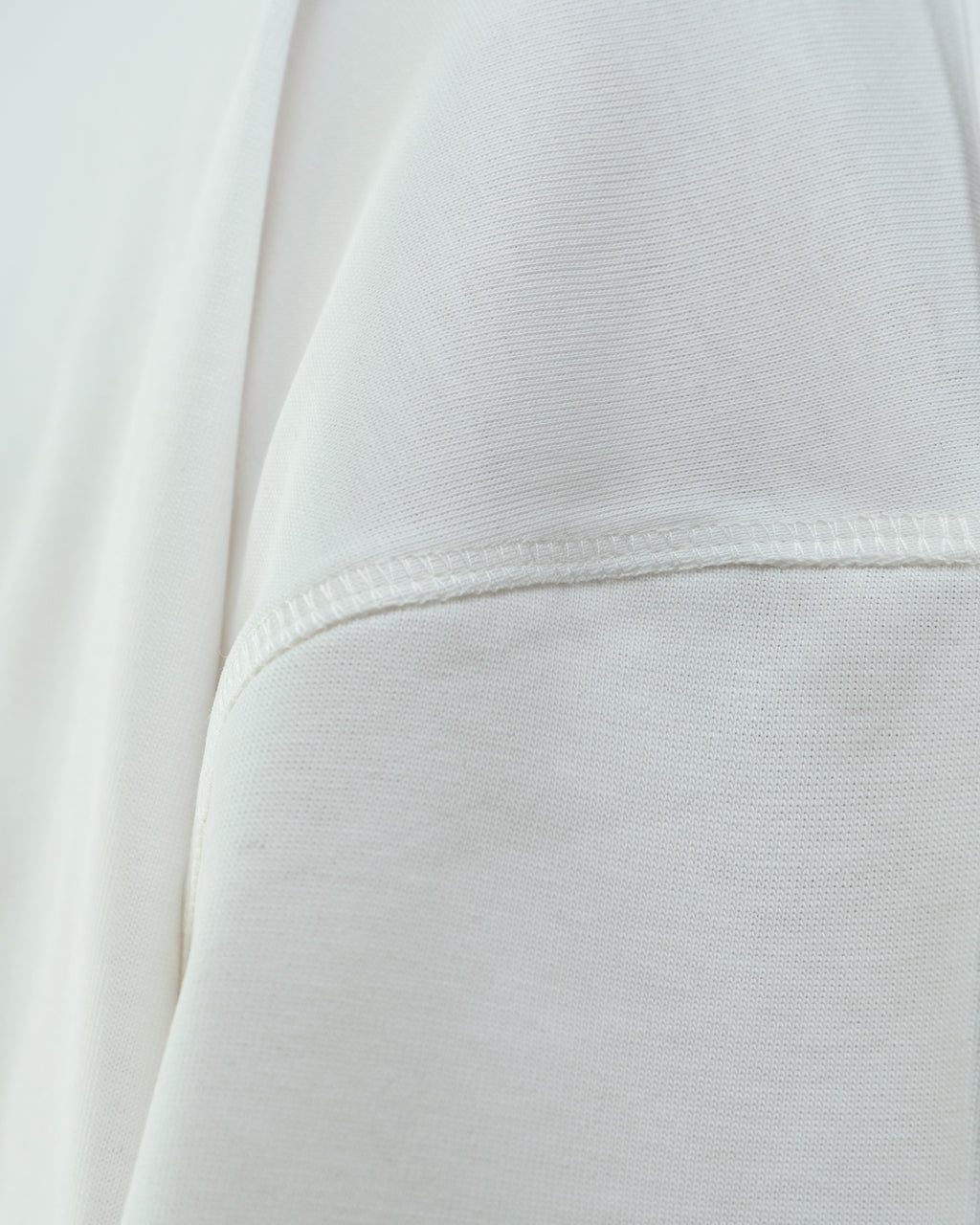 CORE EMBROIDERED T-SHIRT