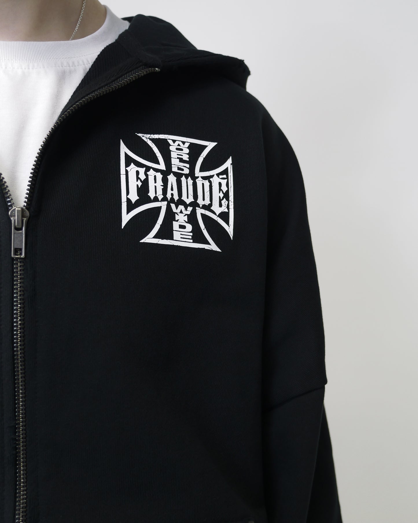 FRAUDÉ MALTESE CROSS ZIPPED HOODIE