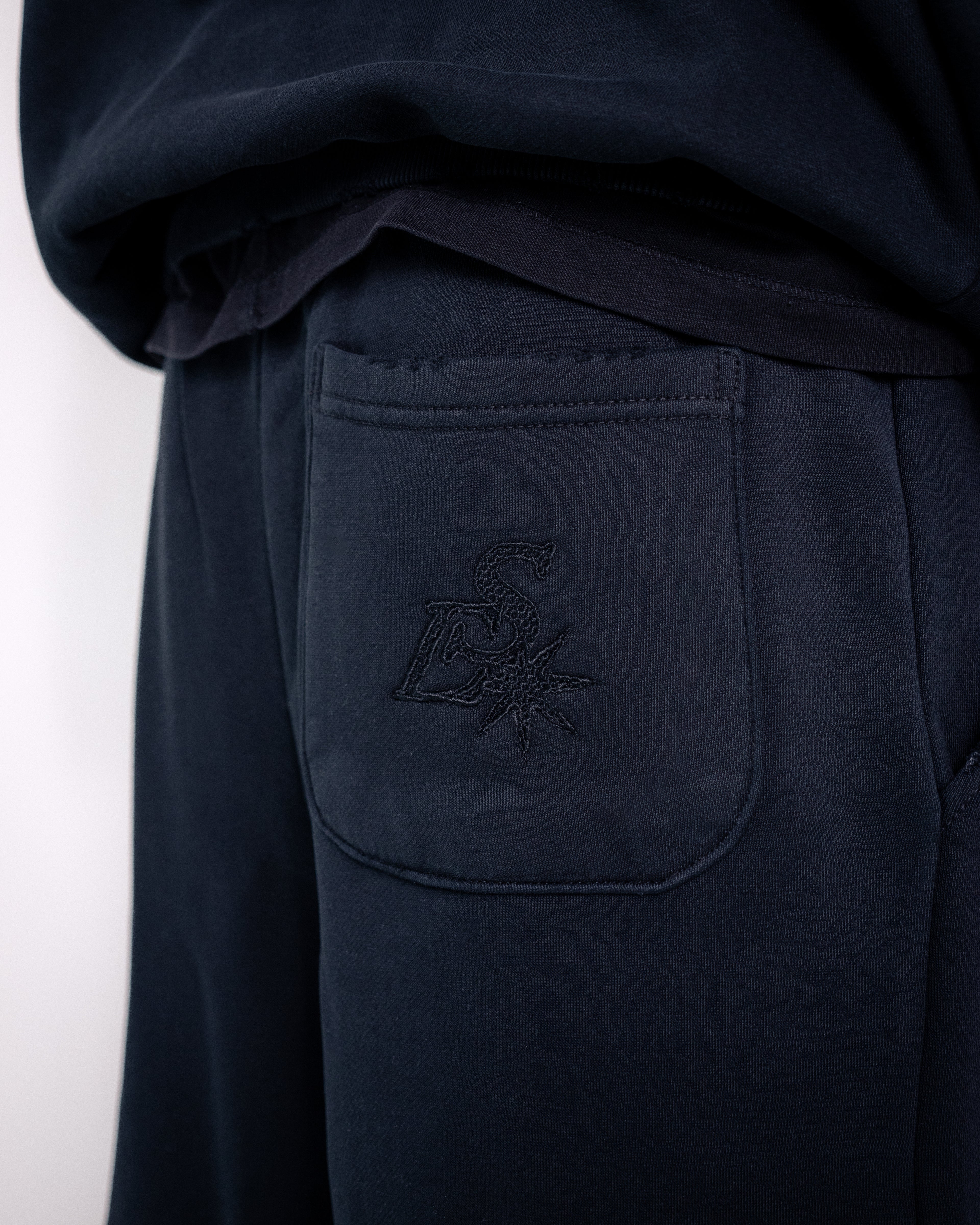 SILENT SHADOW SHORTS