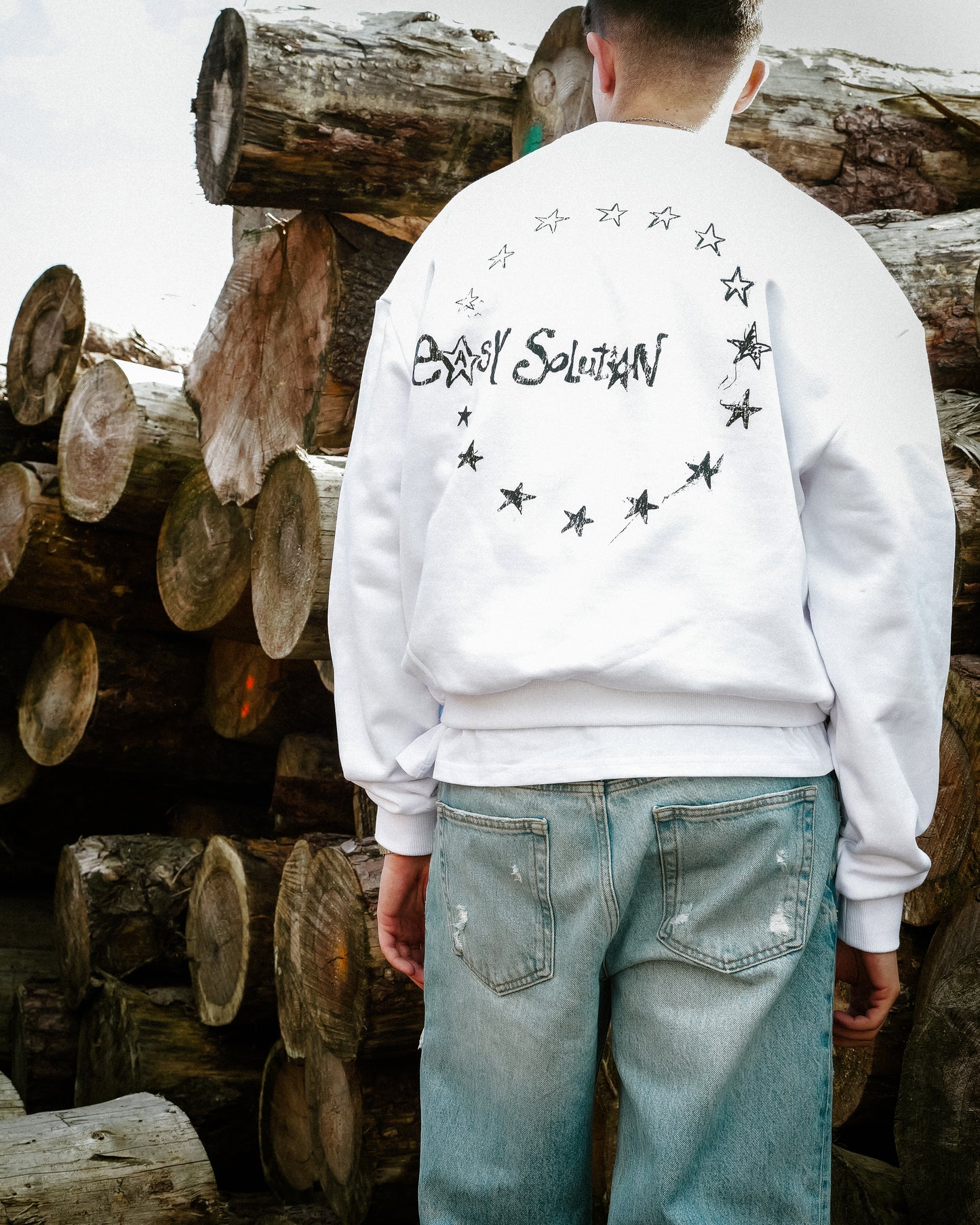 CIRCLE STARS CREWNECK