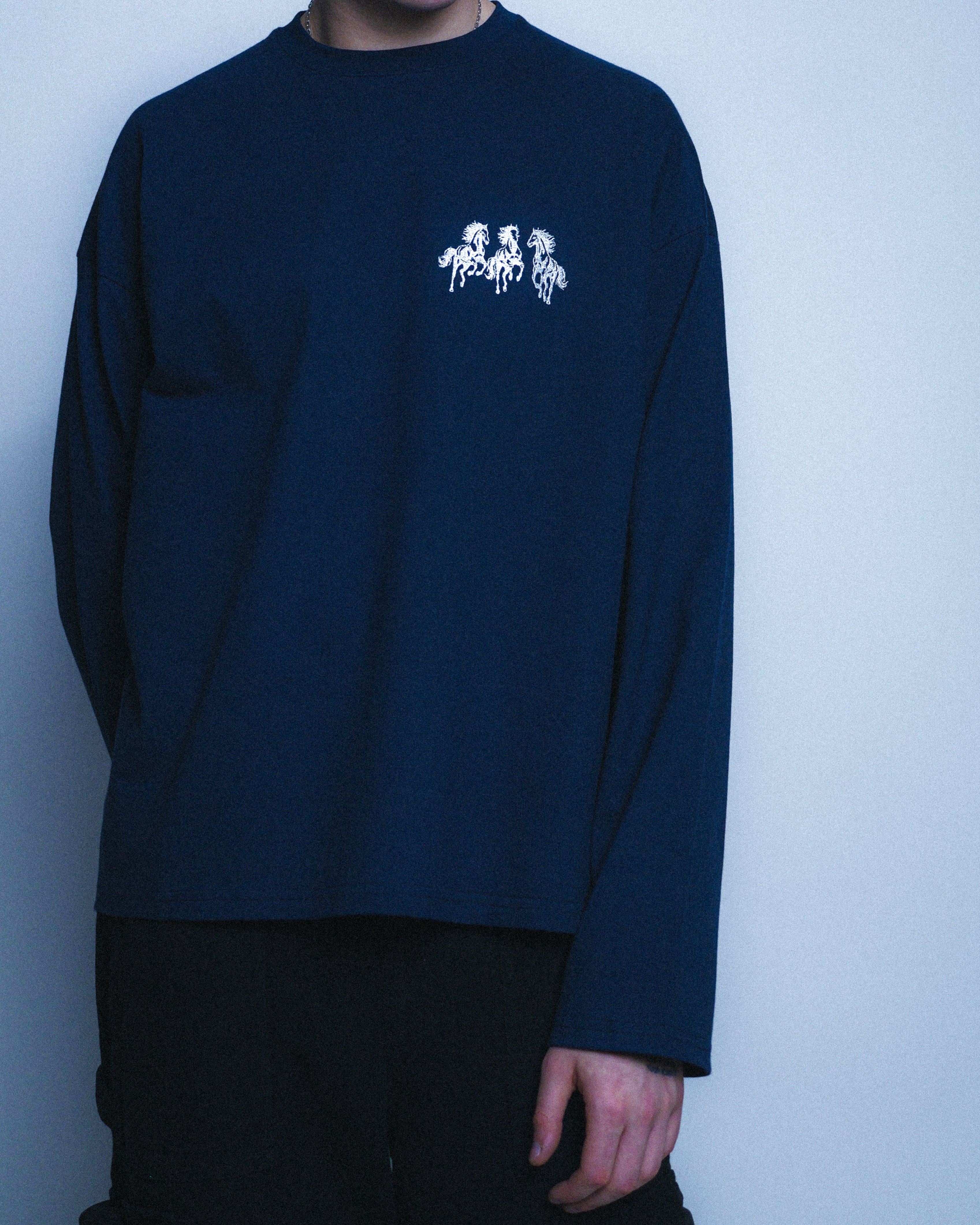 RUNNING HORSES LONGSLEEVE