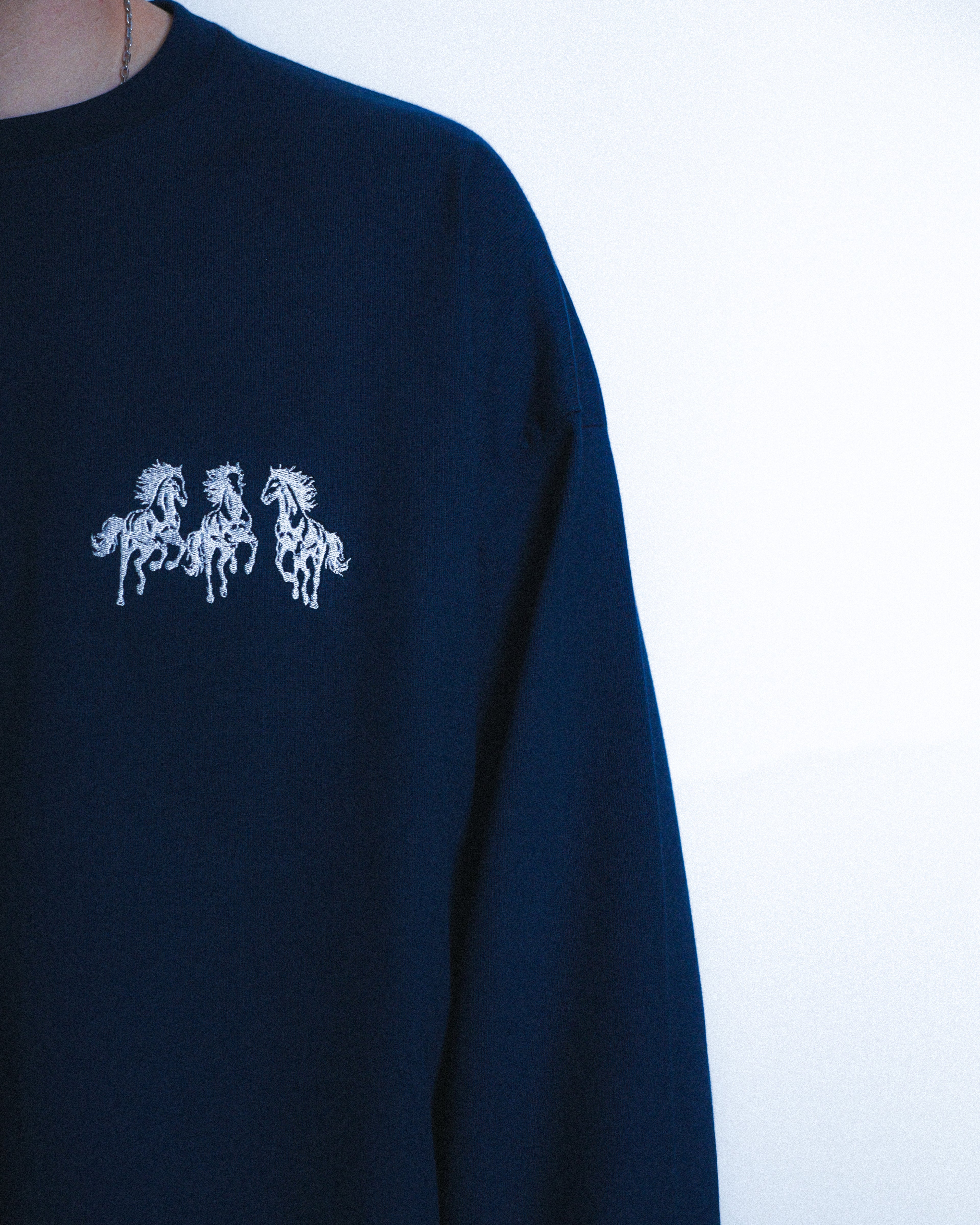 RUNNING HORSES LONGSLEEVE