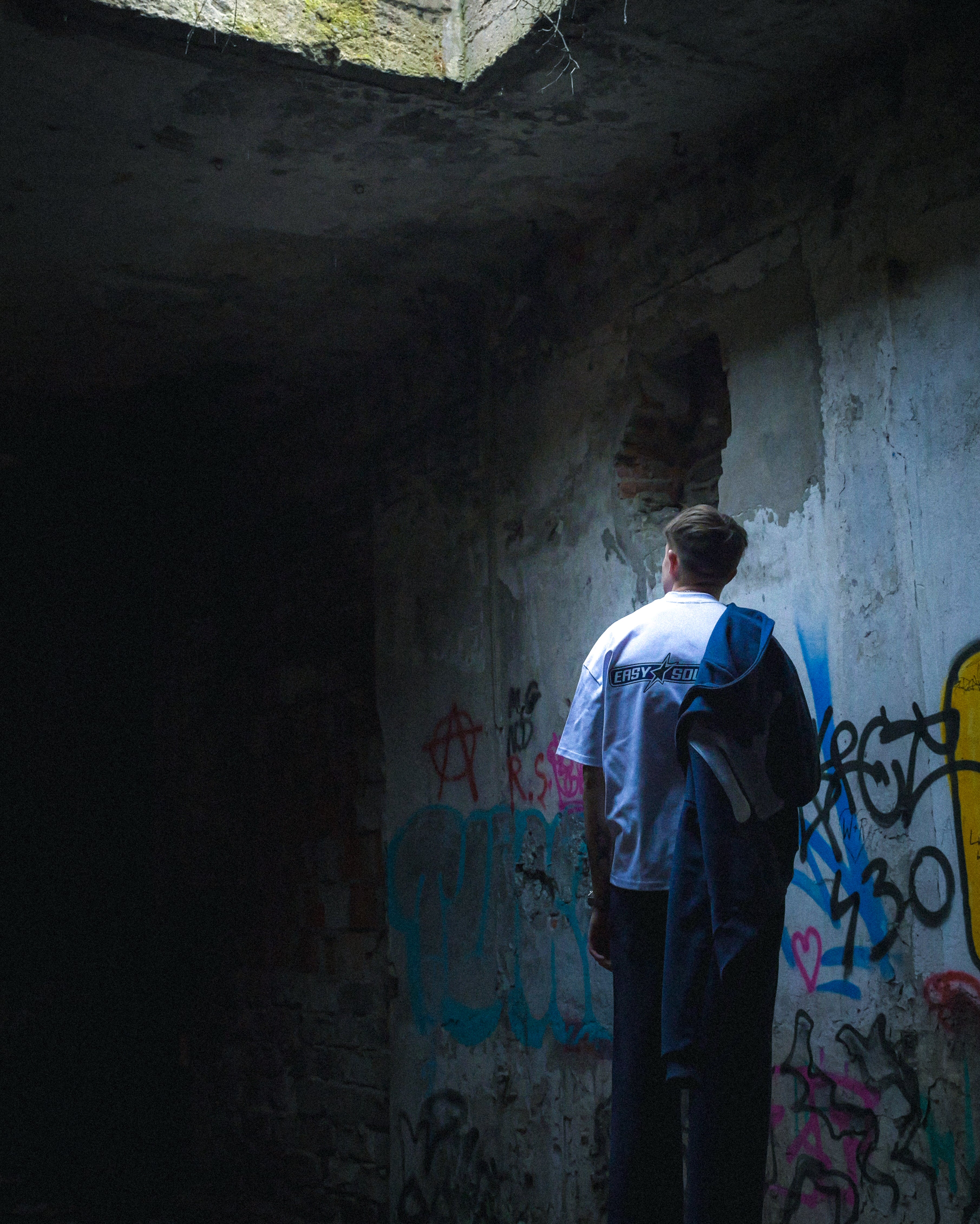 STAR STICKER T-SHIRT