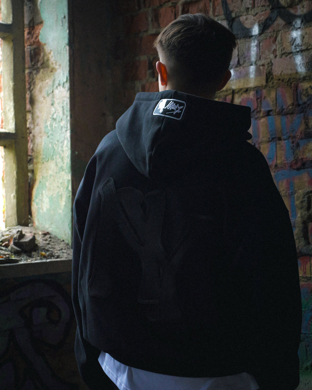 NEW YORK EMBROIDERD BLACK EDITION HOODIE
