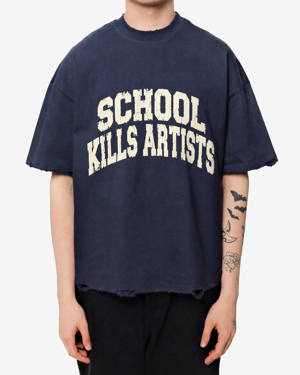 SCHOOL KILLS ARTISTS T-SHIRT