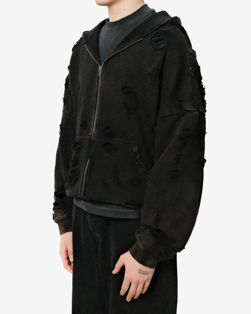 HEAVYWEIGHT FADED DISTRESSED ZIPPED HOODIE